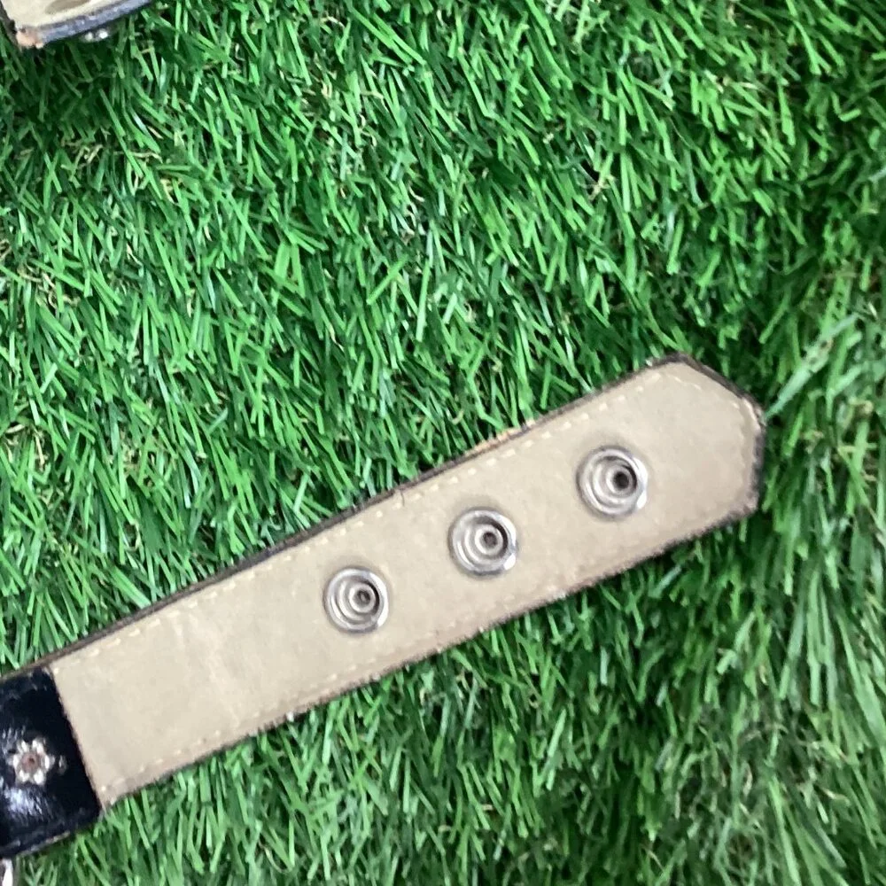 Vintage Leather Conch Ring Belt. M/L